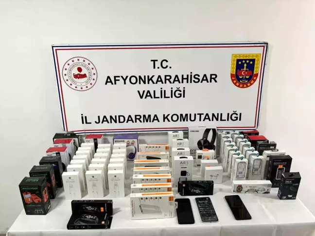 Afyonkarahisar'da Kaçak Cep Telefonu ve Elektronik Eşya Operasyonu