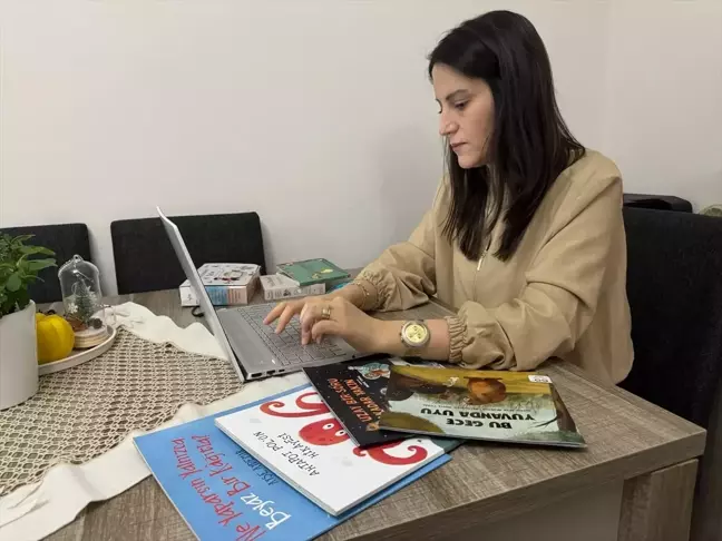 Okul Öncesi Öğretmeni Ayşe Aydemir Çocuklar İçin Hikayeler Kaleme Alıyor