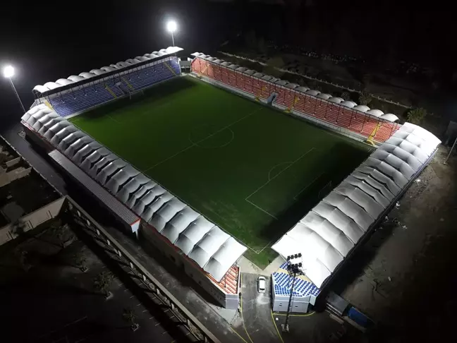 İskenderun Fuat Tosyalı Stadyumu Açıldı