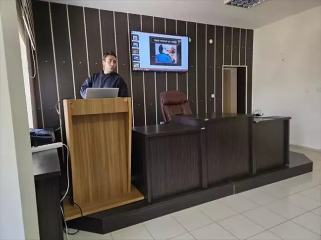Sivas'ta Kamuda Çalışanlara Acil İlk Yardım Eğitimi