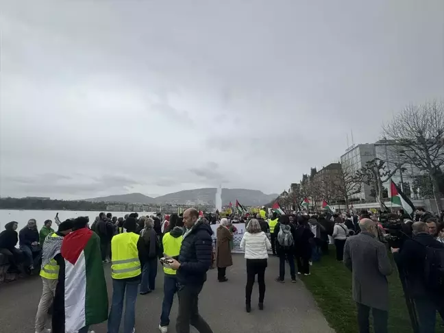 Cenevre'de Filistin İçin Gösteri Düzenlendi