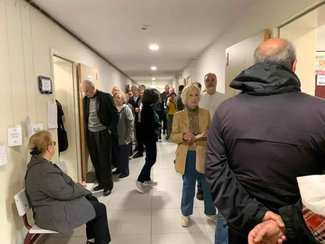 Avcılar Leyla Bayram İlkokulu'nda yoğunluk dron ile görüntülendi