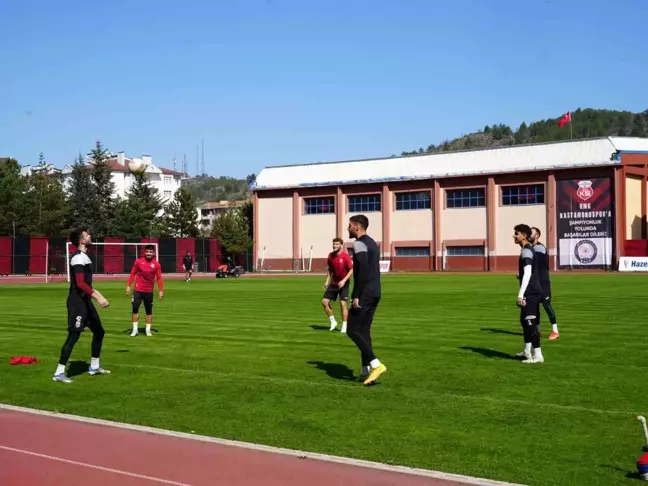 GMG Kastamonuspor Teknik Direktörü Fırat Gül: 'Hücum yönünü geliştirdik'