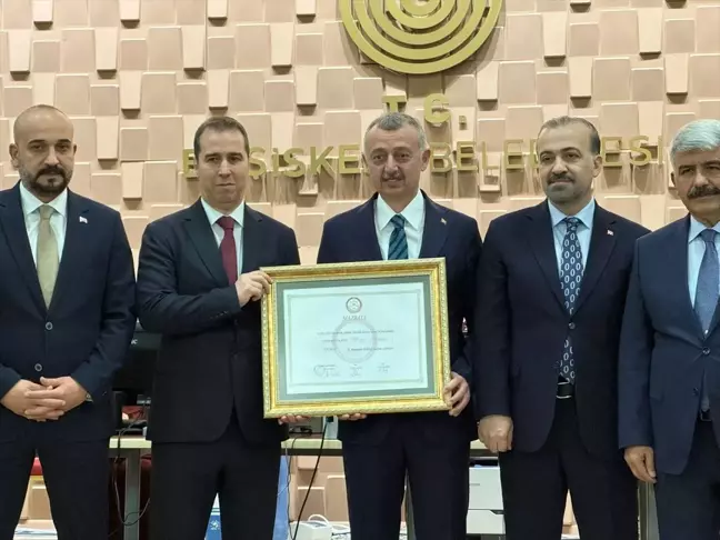 Tahir Büyükakın, Kocaeli Büyükşehir Belediye Başkanlığına yeniden seçildi
