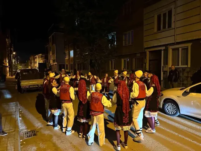İnegöl Rumeli Türkleri Derneği'nden ilginç sahur programı