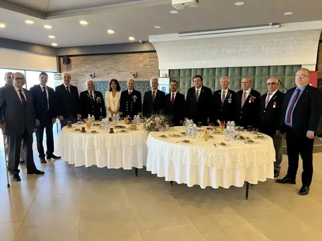 Çanakkale'de Ramazan Bayramı dolayısıyla bayramlaşma töreni düzenlendi
