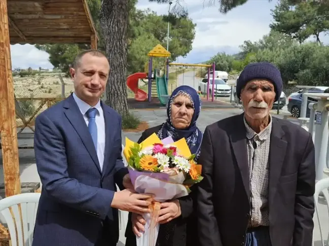 Tarsus Kaymakamı Mehmet Ali Akyüz, Ramazan Bayramı dolayısıyla şehit ailelerini ziyaret etti