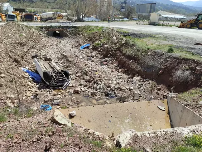 Alanya'da dere yatağına yuvarlanan otomobilin sürücüsü hayatını kaybetti