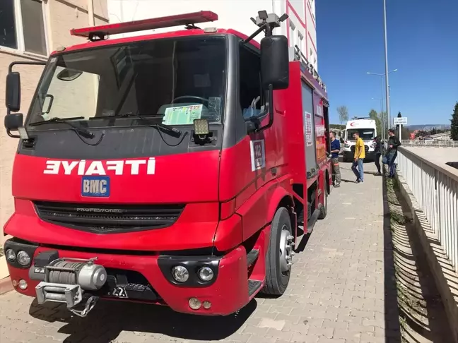 Bilecik'te atık kartondan çıkan yangın hasara sebep oldu