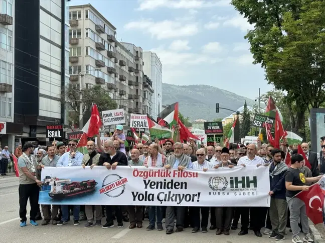 Bursa ve Kütahya'da İsrail'in Gazze'ye saldırılarına tepki yürüyüşleri düzenlendi