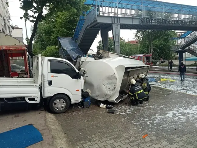 Gölcük'te Akaryakıt Yüklü Tanker Devrildi