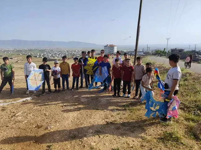 Şırnak'ta Uçurtma Şenliği Düzenlendi