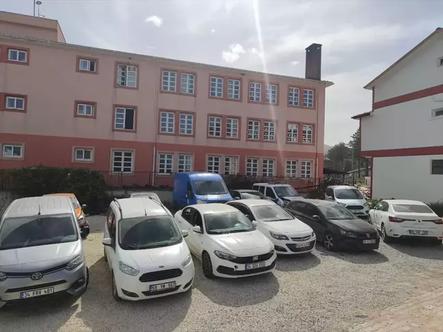 Kırklareli'de göçmen kaçakçılığı operasyonunda 17 kişi tutuklandı