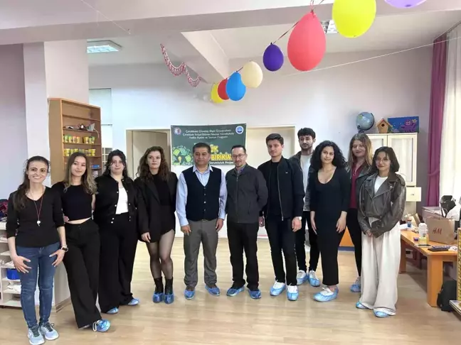 Çanakkale Sosyal Bilimler Meslek Yüksekokulu öğrencileri geri dönüşüm projesi gerçekleştirdi