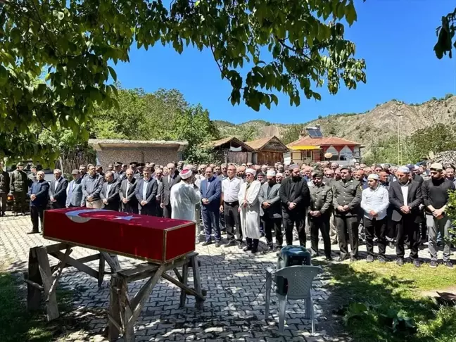 Kıbrıs gazisi Mustafa Akbaş'ın cenazesi toprağa verildi