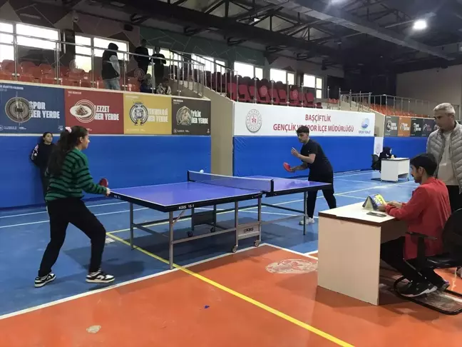 Tokat Başçiftlik'te Kurumlar Arası Floor Curling ve Masa Tenisi Müsabakaları Gerçekleştirildi