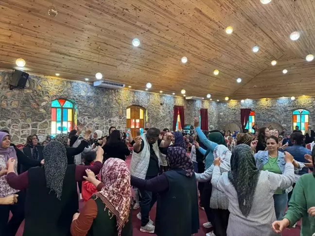 Anneler Günü Konseri Aladağ'da Gerçekleştirildi