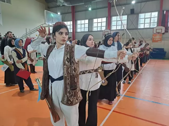 SUBÜ'de Üniversitelerarası Geleneksel Okçuluk Turnuvası İkincisi Gerçekleştirildi