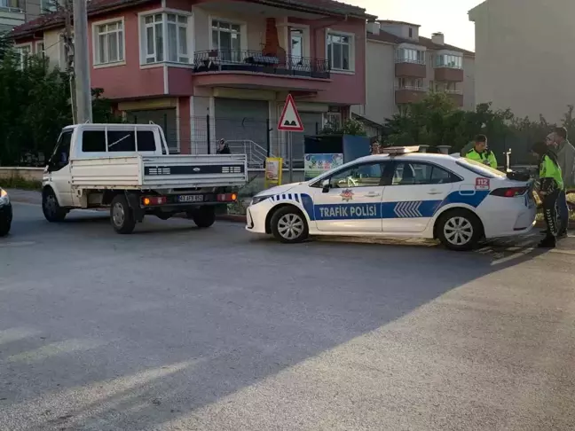 Kütahya'da kamyonetin çarptığı kadın yaralandı