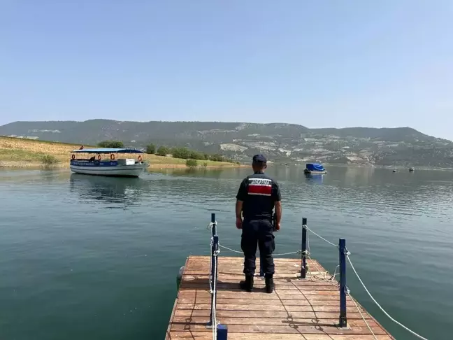 Aydın'da jandarma tekne turları ve piknik alanında uyarılar yaptı