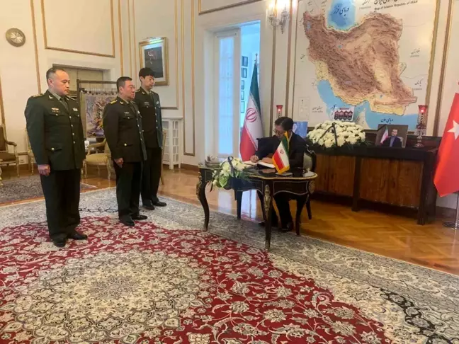 İran Büyükelçiliği, İbrahim Reisi ve diğer yetkililer için Taziye Defteri açtı