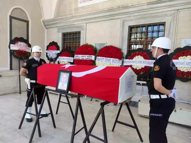 Eskişehir'de Kalp Krizi Geçiren Polis Memuru Son Yolculuğuna Uğurlandı