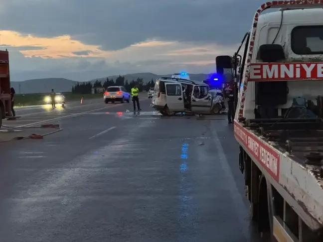 Hatay'da Otomobil Kazası: 5 Ölü, 2 Yaralı