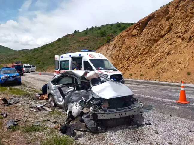 Sivas'ta trafik kazası: 2 ölü, 2 yaralı