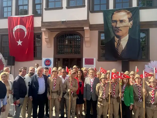 Balıkesir Liseli Keşşaflar Müzesi açıldı