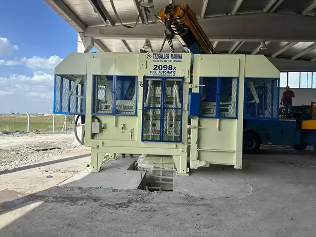 Kayseri Büyükşehir Belediyesi Tomarza Kızılören Şantiyesinde Otomatik Beton Parke Taşı Üretecek