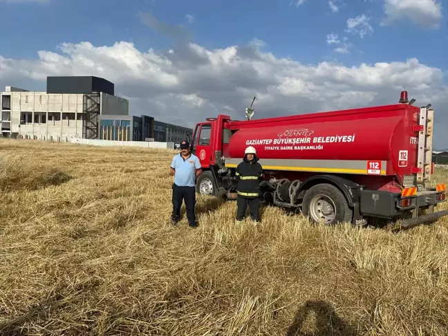 Gaziantep'te İtfaiye Ekipleri Tarım Arazilerinde Nöbet Tutmaya Başladı