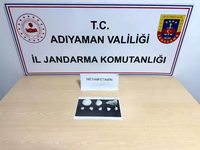 Adıyaman'da Uyuşturucu Operasyonu: 2 Şahıs Tutuklandı