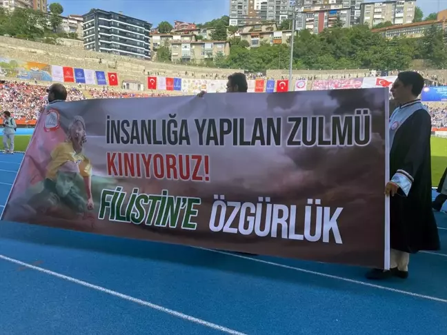 Zonguldak Bülent Ecevit Üniversitesi'nde Mezuniyet Töreni