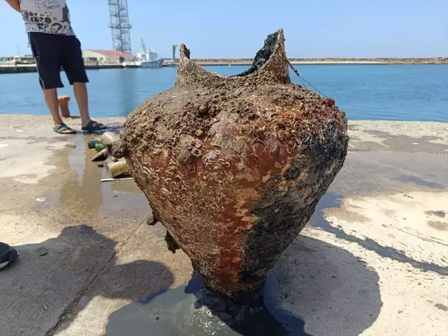 Enez Limanı'nda Deniz Dibinden Çöp Toplayan Dalgıçlar Amfora Buldu