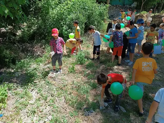 Mardin'de Çevre Haftası etkinliği: Öğrenciler çöpleri topladı