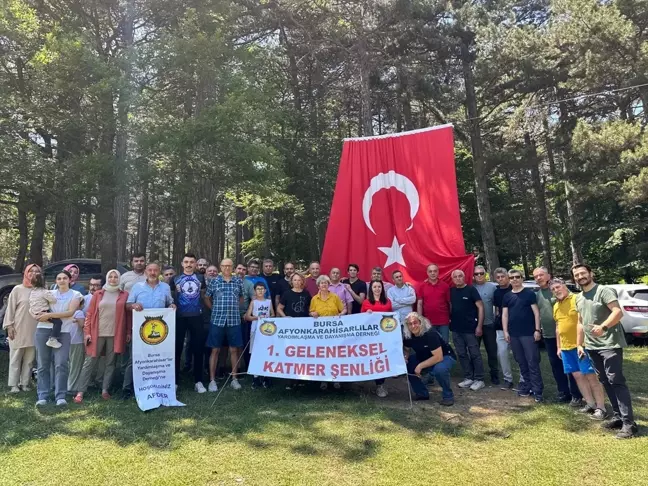 Bursa Afyonkarahisarlılar Derneği tarafından 'Katmer Şenliği' düzenlendi