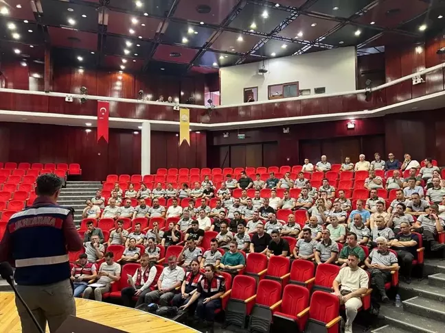 Edirne Jandarma Komutanlığı Güvenlik Görevlilerine Eğitim Düzenledi