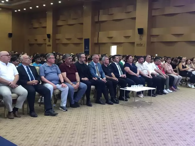 Antalya'da Ulusal ve Uluslararası Yarışmalarda Derece Elde Eden 492 Öğrenci Ödüllendirildi