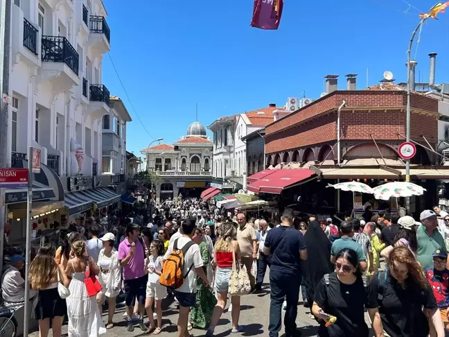 İstanbul'da bayramın son gününde trafik yoğunluğu