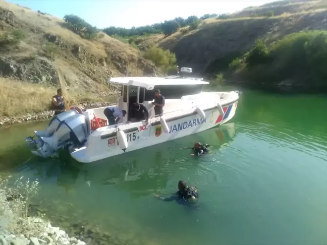 Malatya'da baraj gölüne giren çocuk boğuldu