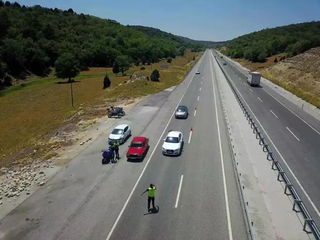 Kütahya'da Kurban Bayramı dönüşü trafik denetimleri sürüyor