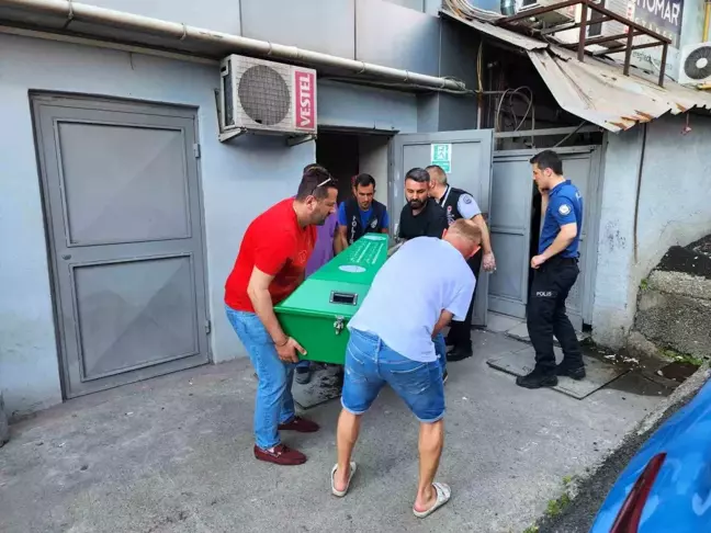 Zonguldak'ta Genç Denizde Boğularak Hayatını Kaybetti