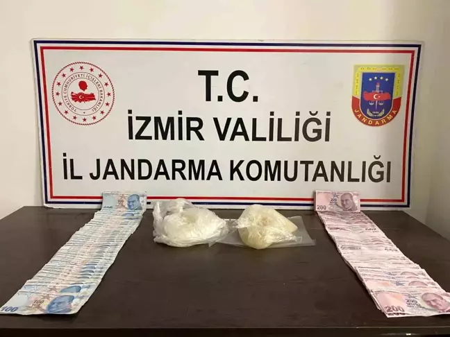 İzmir'de yapılan operasyonda 1.5 kg metamfetamin ele geçirildi