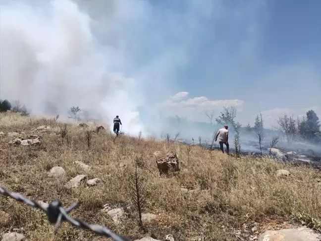 Konya'nın Akören ilçesinde makilik alanda yangın çıktı