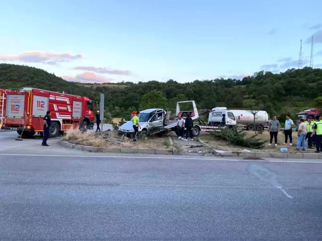 Samsun'da trafik kazası: 2'si ağır 9 kişi yaralandı