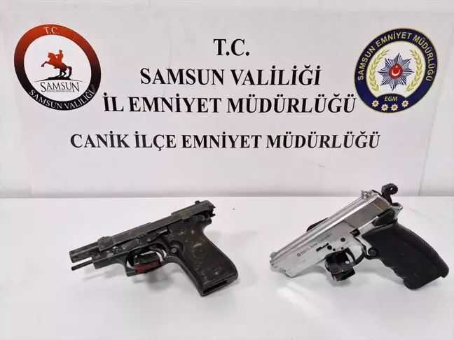 Samsun'da silah kaçakçılığı operasyonu: 2 tabanca ele geçirildi