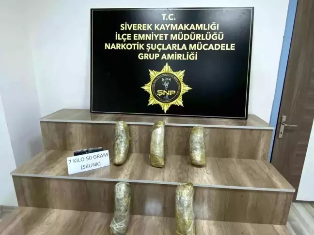 Şanlıurfa'da 7 Kilo Skunk Uyuşturucu Ele Geçirildi