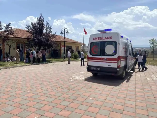 Kastamonu'da Kur'an kursunda alçı tavan düştü, 2 çocuk yaralandı