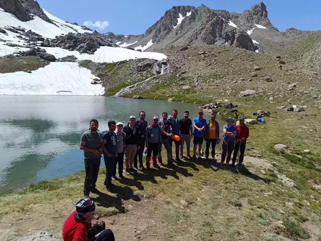 Hakkari'deki Berçelan Yaylası Doğaseverlerin Akınına Uğruyor