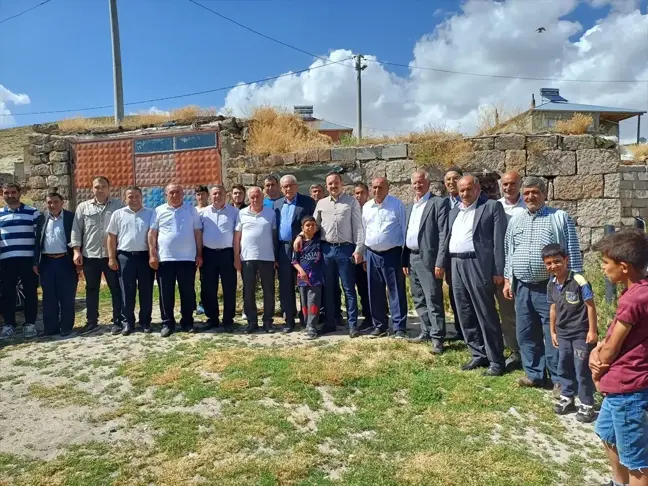 Muş'un Malazgirt Kaymakamı Kıbrıs gazisini ziyaret etti